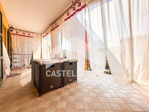 appartamento in vendita a Desenzano del Garda in zona Vaccarolo