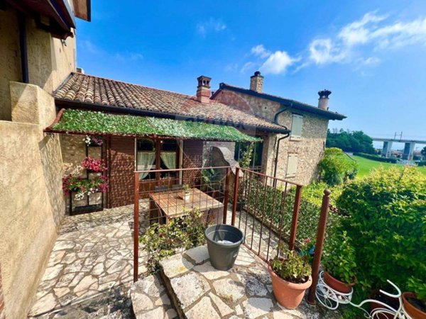 appartamento in vendita a Desenzano del Garda