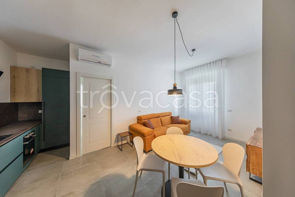 appartamento in vendita a Desenzano del Garda