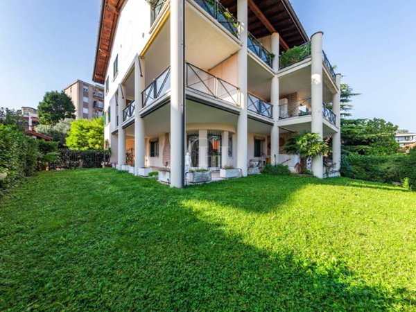 appartamento in vendita a Desenzano del Garda