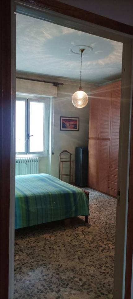 appartamento in vendita a Desenzano del Garda in zona Rivoltella