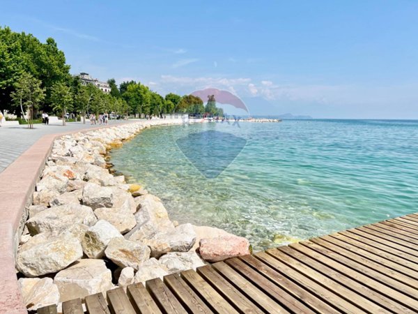 appartamento in vendita a Desenzano del Garda