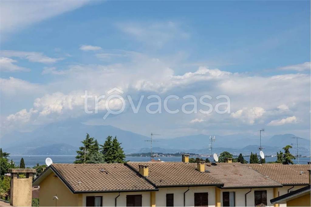 appartamento in vendita a Desenzano del Garda