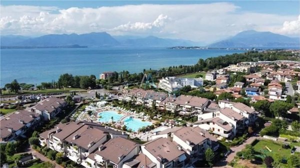 appartamento in vendita a Desenzano del Garda