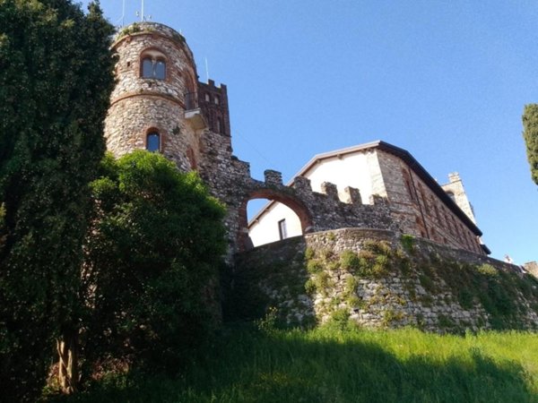 appartamento in vendita a Desenzano del Garda