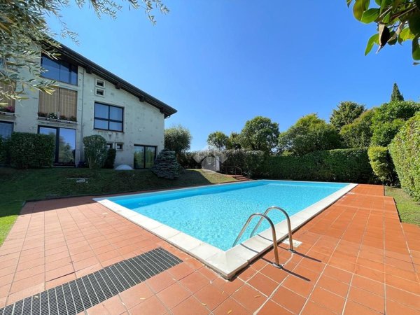 appartamento in vendita a Desenzano del Garda