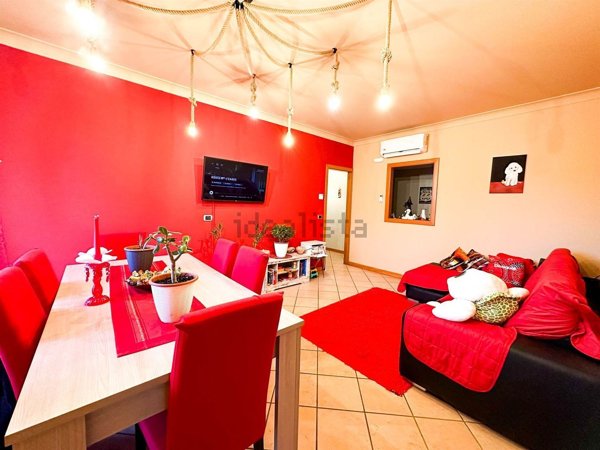 appartamento in vendita a Desenzano del Garda in zona Rivoltella