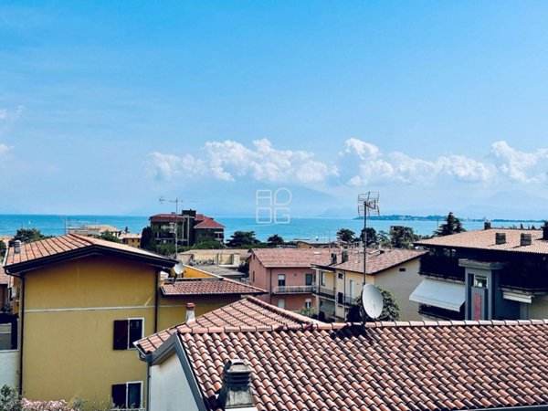 appartamento in vendita a Desenzano del Garda