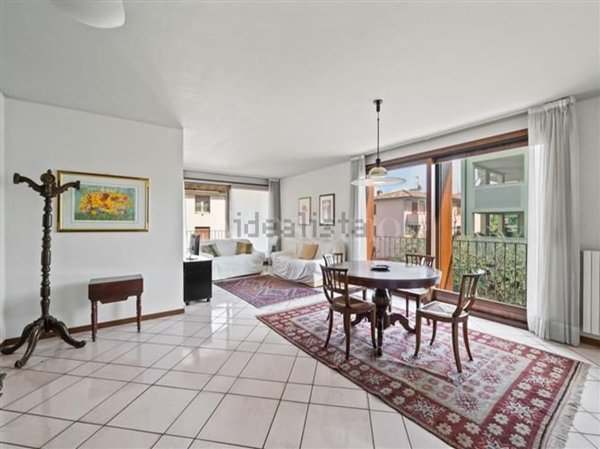 appartamento in vendita a Desenzano del Garda