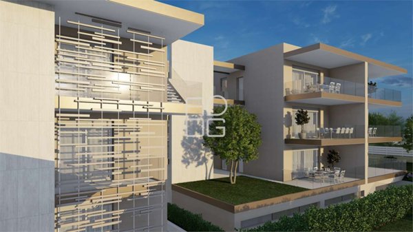 appartamento in vendita a Desenzano del Garda in zona Rivoltella
