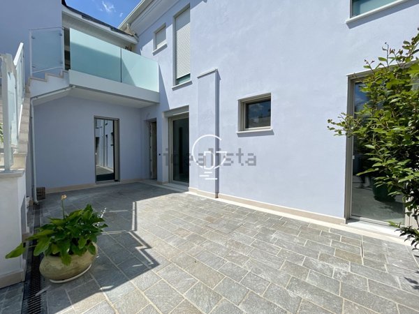 appartamento in vendita a Desenzano del Garda