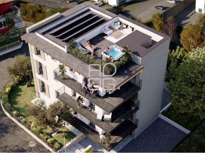 appartamento in vendita a Desenzano del Garda in zona Rivoltella