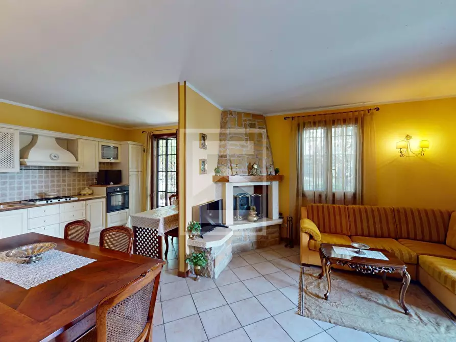 casa indipendente in vendita a Desenzano del Garda