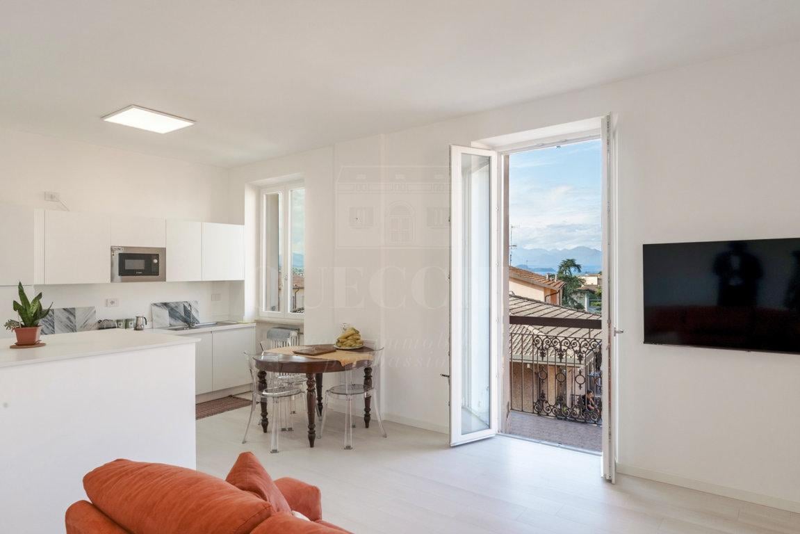appartamento in vendita a Desenzano del Garda