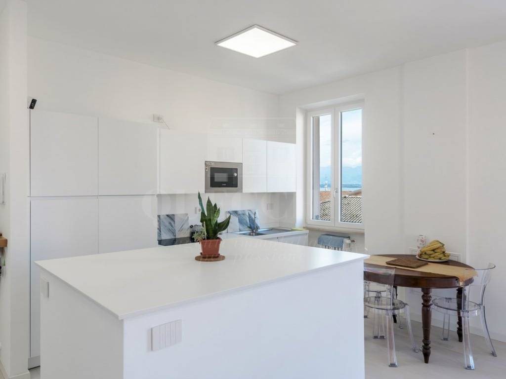 appartamento in vendita a Desenzano del Garda
