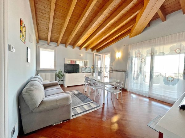 appartamento in vendita a Desenzano del Garda