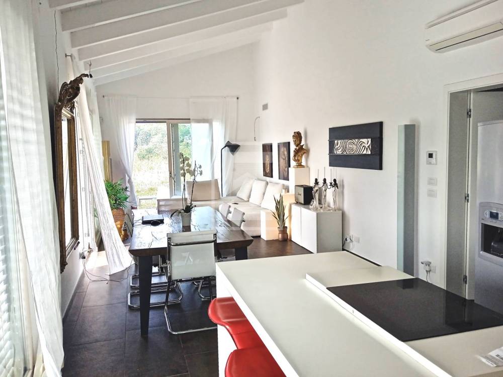 casa indipendente in vendita a Desenzano del Garda