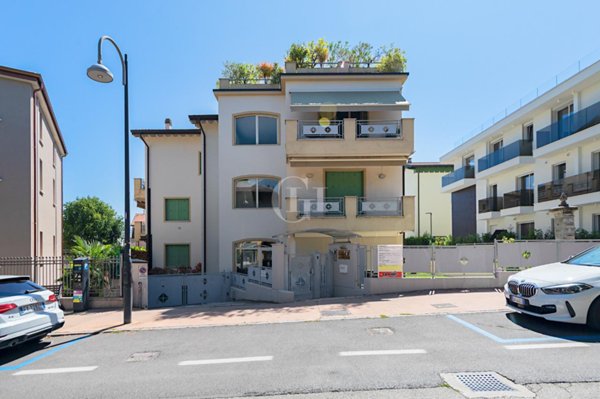 appartamento in vendita a Desenzano del Garda