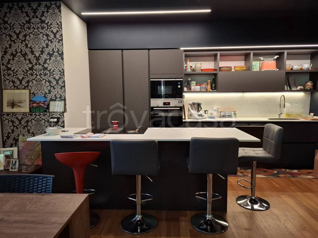 appartamento in vendita a Desenzano del Garda