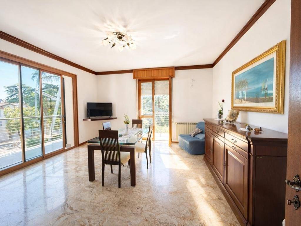 appartamento in vendita a Desenzano del Garda