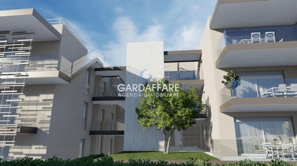 appartamento in vendita a Desenzano del Garda in zona Rivoltella