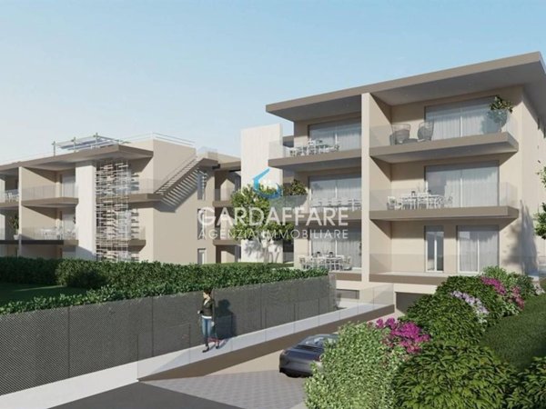 appartamento in vendita a Desenzano del Garda in zona Rivoltella