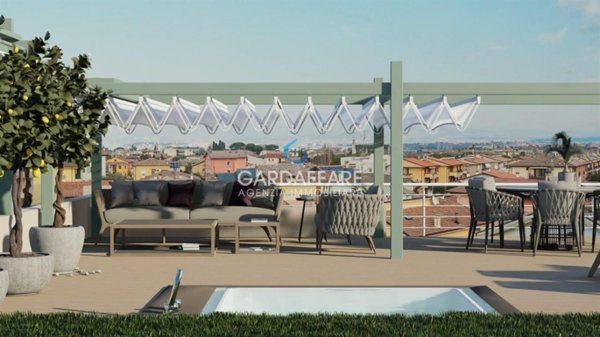 appartamento in vendita a Desenzano del Garda in zona Rivoltella