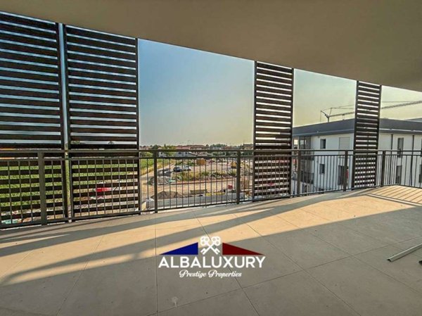 appartamento in vendita a Desenzano del Garda in zona Rivoltella