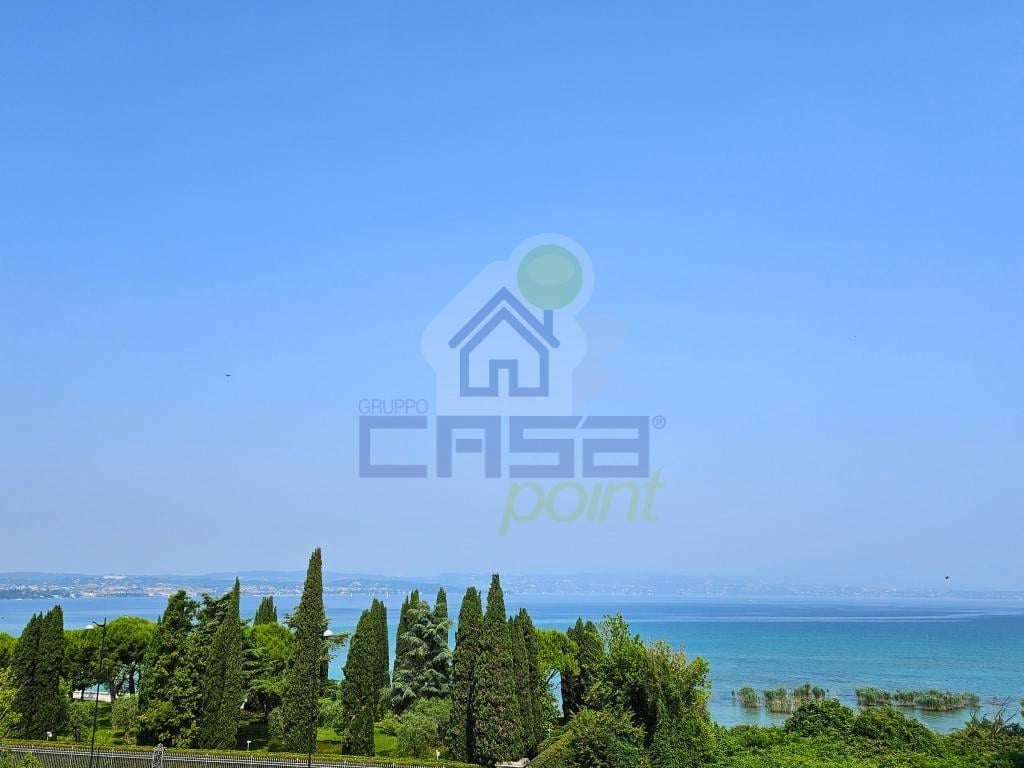 appartamento in vendita a Desenzano del Garda