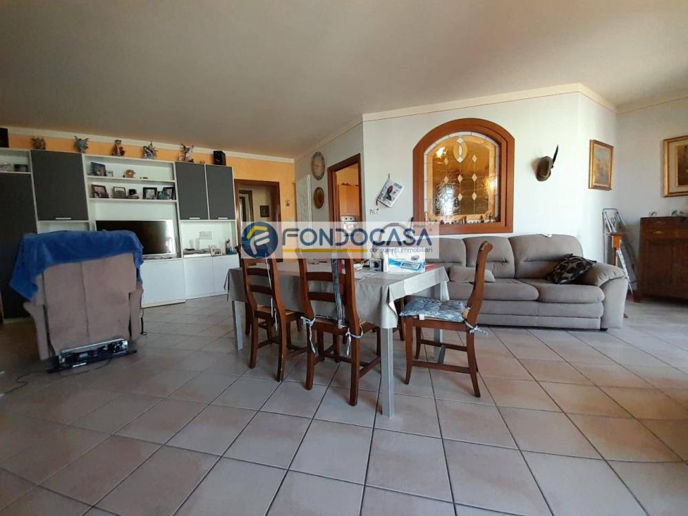 appartamento a Desenzano del Garda in zona San Martino della Battaglia