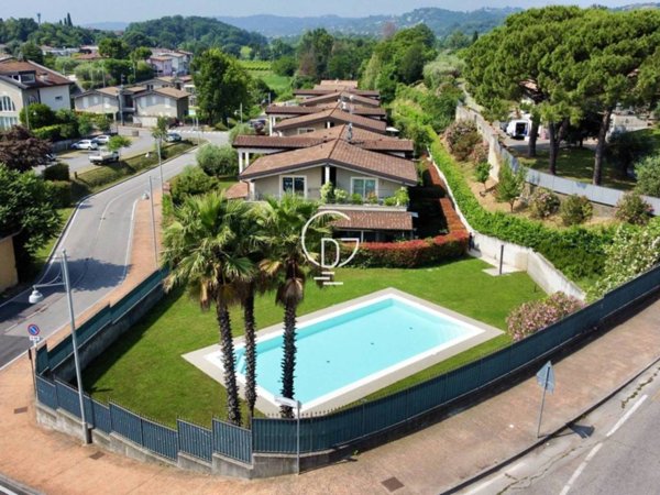 appartamento in vendita a Desenzano del Garda