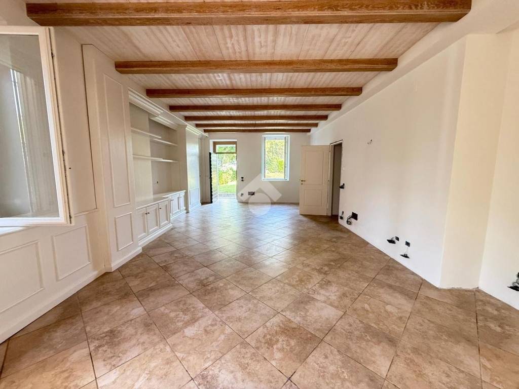 appartamento in vendita a Desenzano del Garda