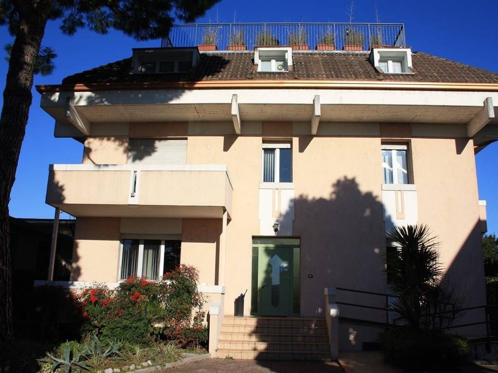 appartamento in vendita a Desenzano del Garda