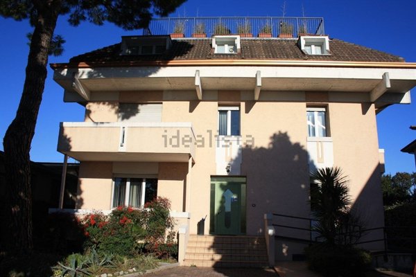 appartamento in vendita a Desenzano del Garda
