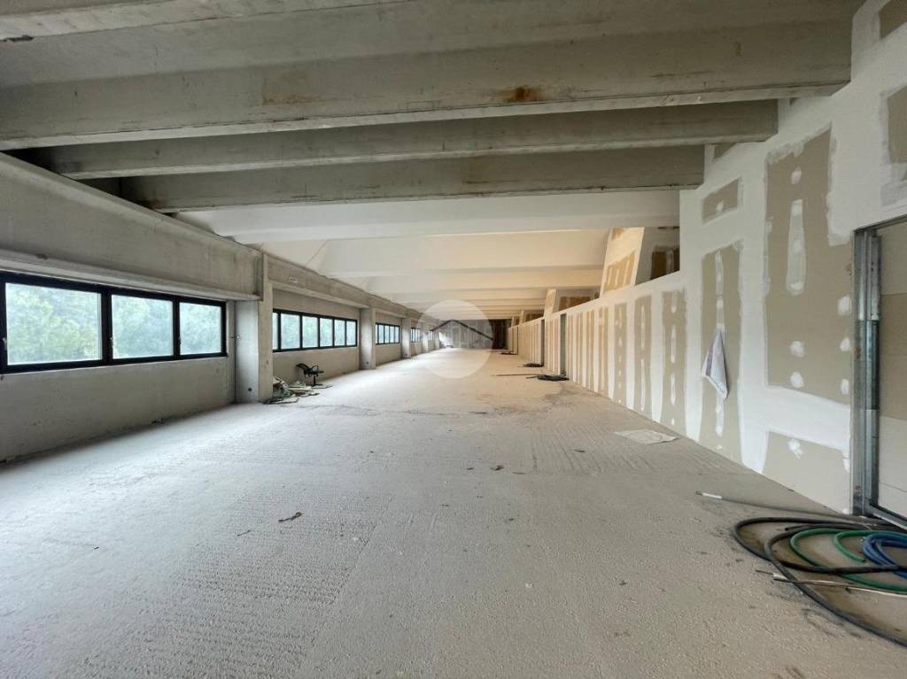 negozio in vendita a Desenzano del Garda