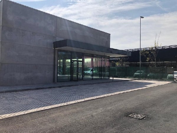 locale di sgombero in vendita a Desenzano del Garda