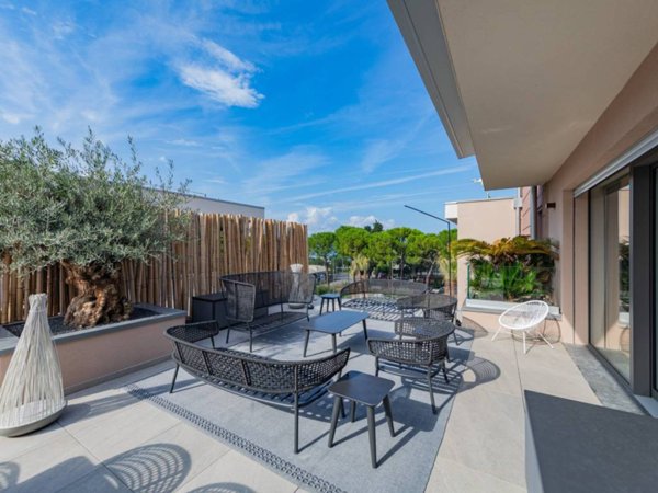 appartamento in vendita a Desenzano del Garda