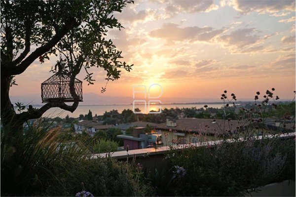 appartamento in vendita a Desenzano del Garda