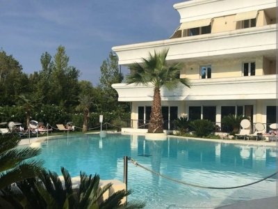 appartamento in vendita a Desenzano del Garda in zona Rivoltella