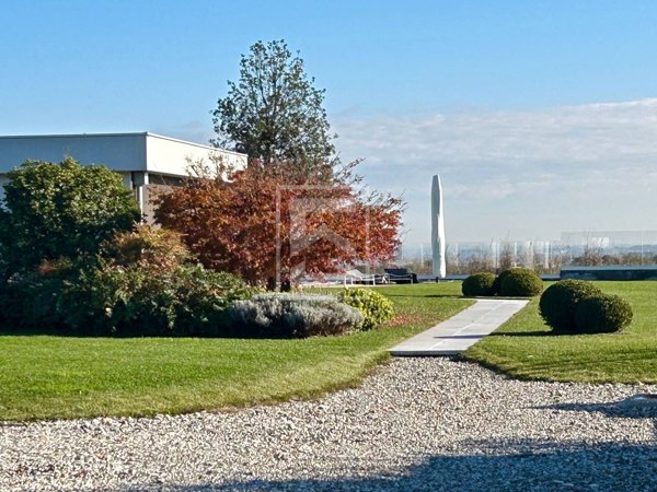 casa indipendente in vendita a Desenzano del Garda in zona San Pietro