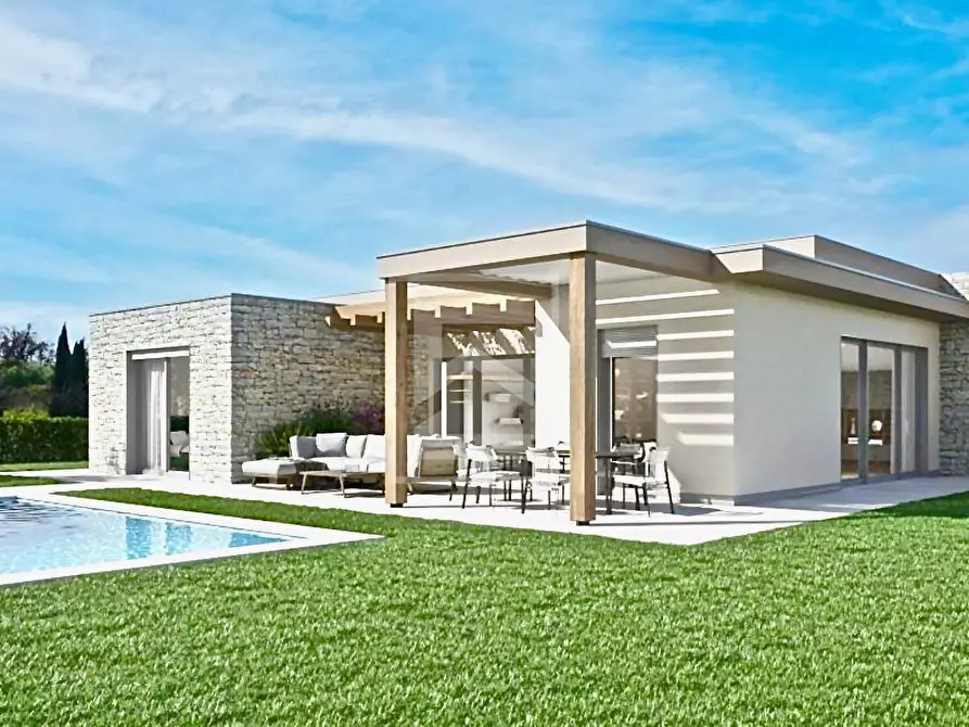 casa indipendente in vendita a Desenzano del Garda in zona San Pietro