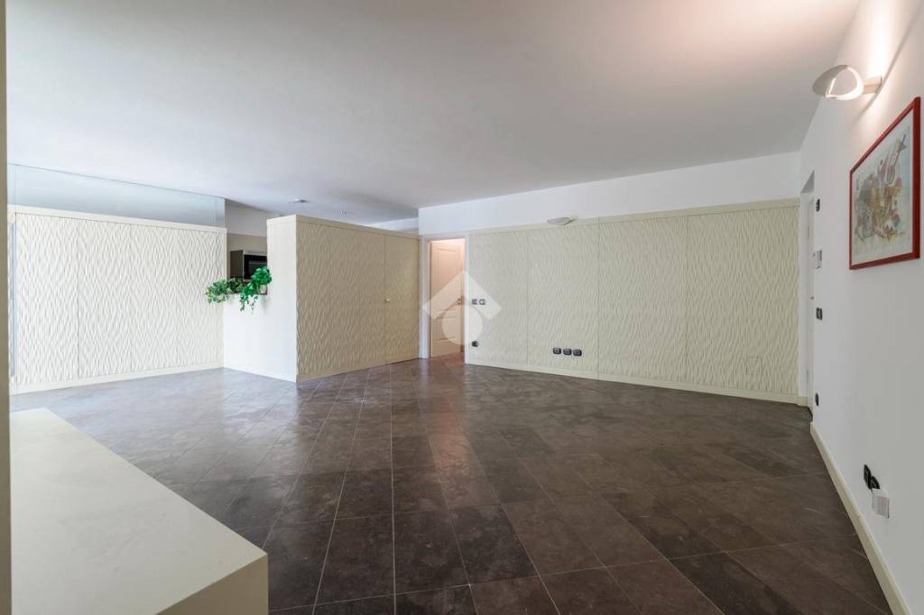 appartamento in vendita a Desenzano del Garda