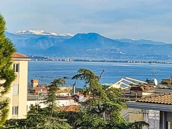 appartamento in vendita a Desenzano del Garda