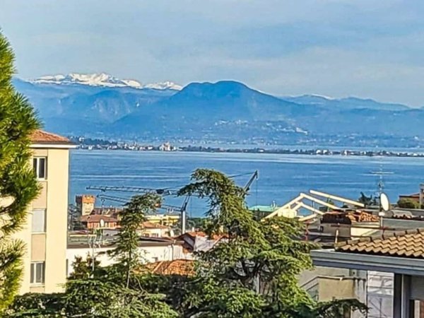 appartamento in vendita a Desenzano del Garda
