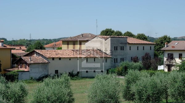 terreno edificabile in vendita a Desenzano del Garda