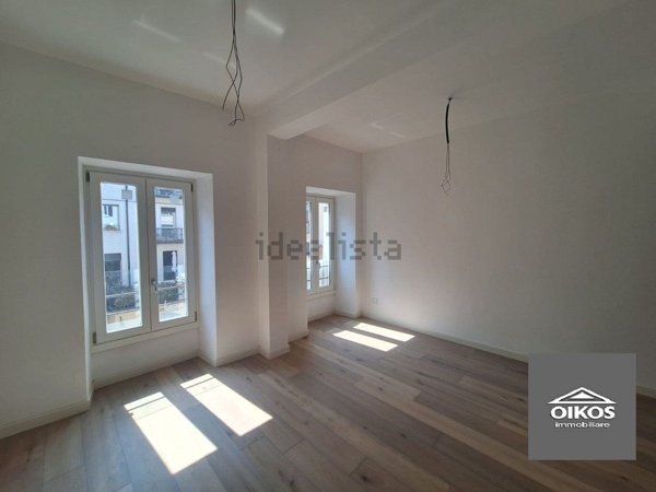appartamento in vendita a Desenzano del Garda
