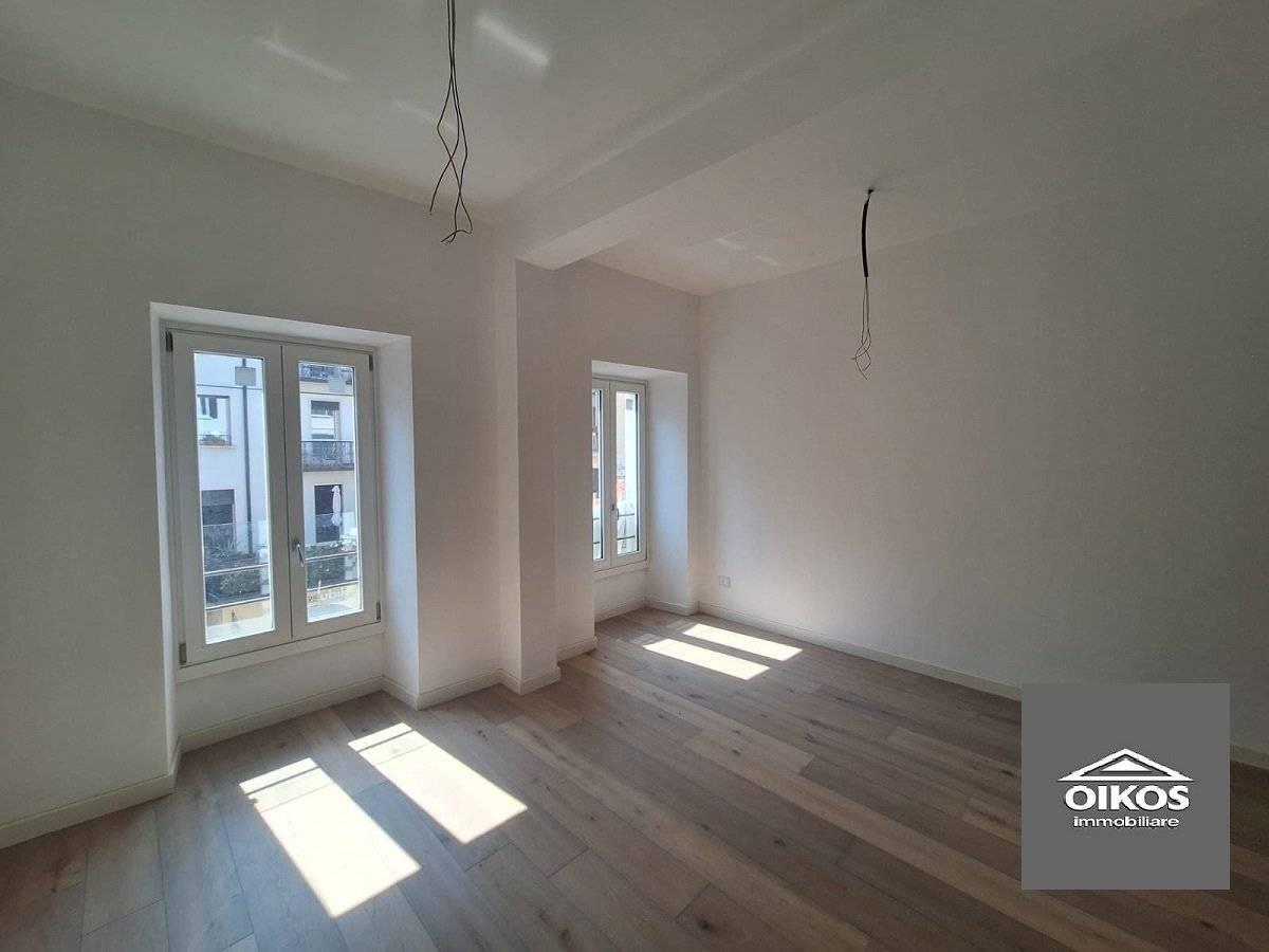 appartamento in vendita a Desenzano del Garda