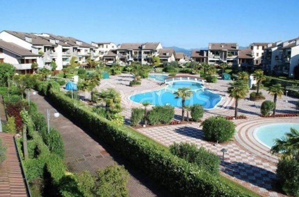 appartamento in vendita a Desenzano del Garda in zona Rivoltella