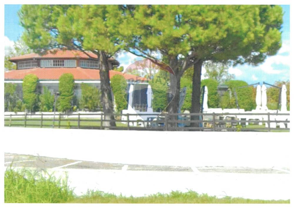 locale commerciale in vendita a Desenzano del Garda