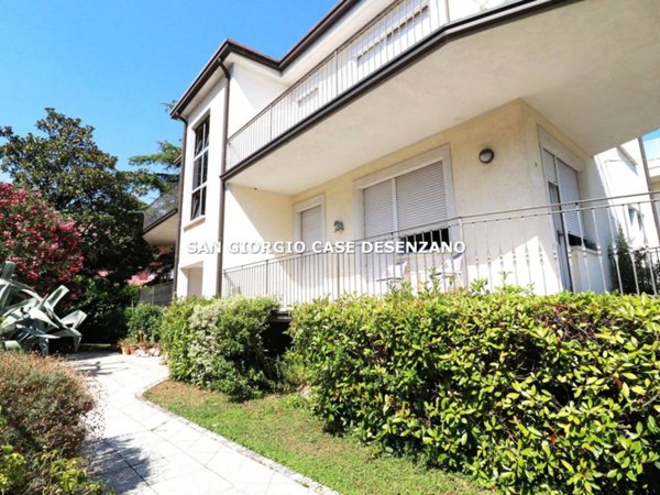 casa indipendente in vendita a Desenzano del Garda